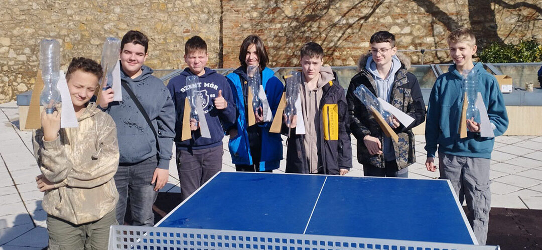 Vízrakéta kilövő verseny