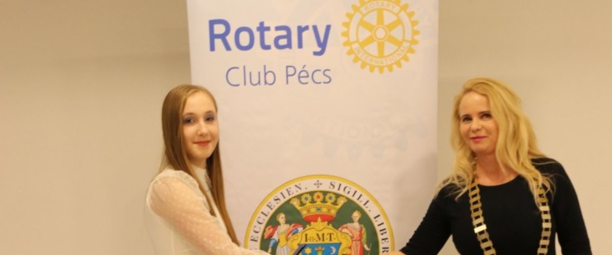 szentmor-fejes-csenge-rotary-dij